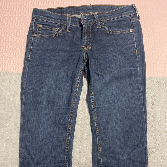 Jeans - Picture 1 of 2